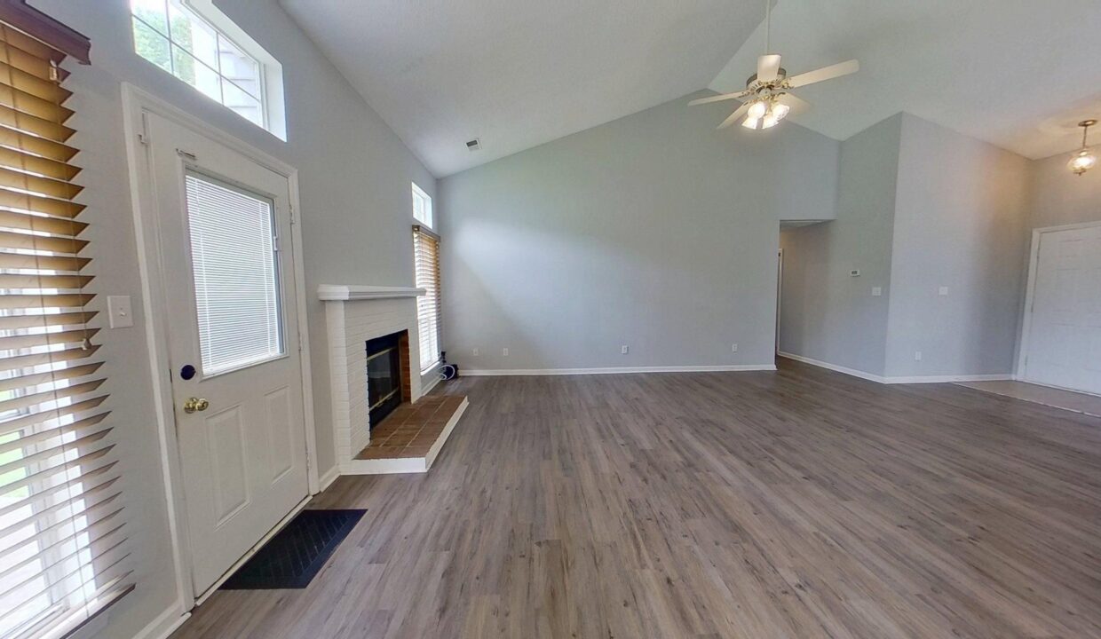9105-Oren-Thompson-Rd-Charlotte-NC-28213-27