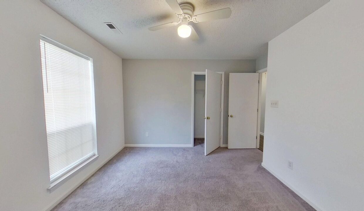 9105-Oren-Thompson-Rd-Charlotte-NC-28213-28