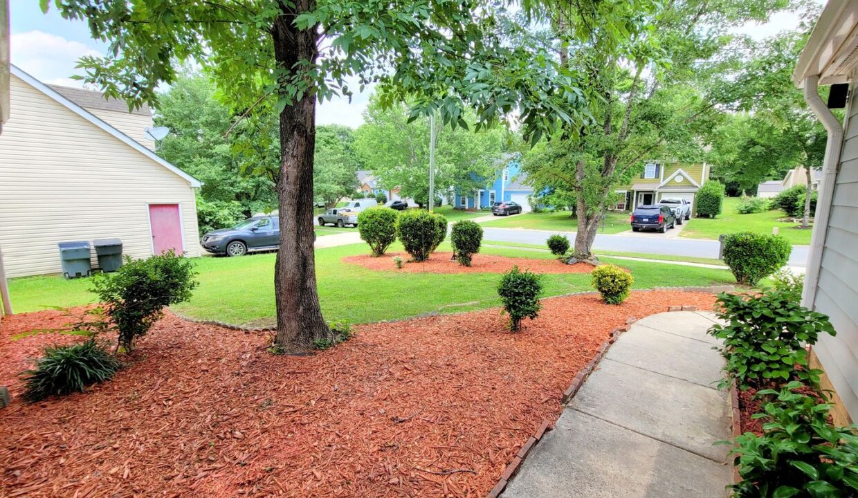 9105-Oren-Thompson-Rd-Charlotte-NC-28213-3