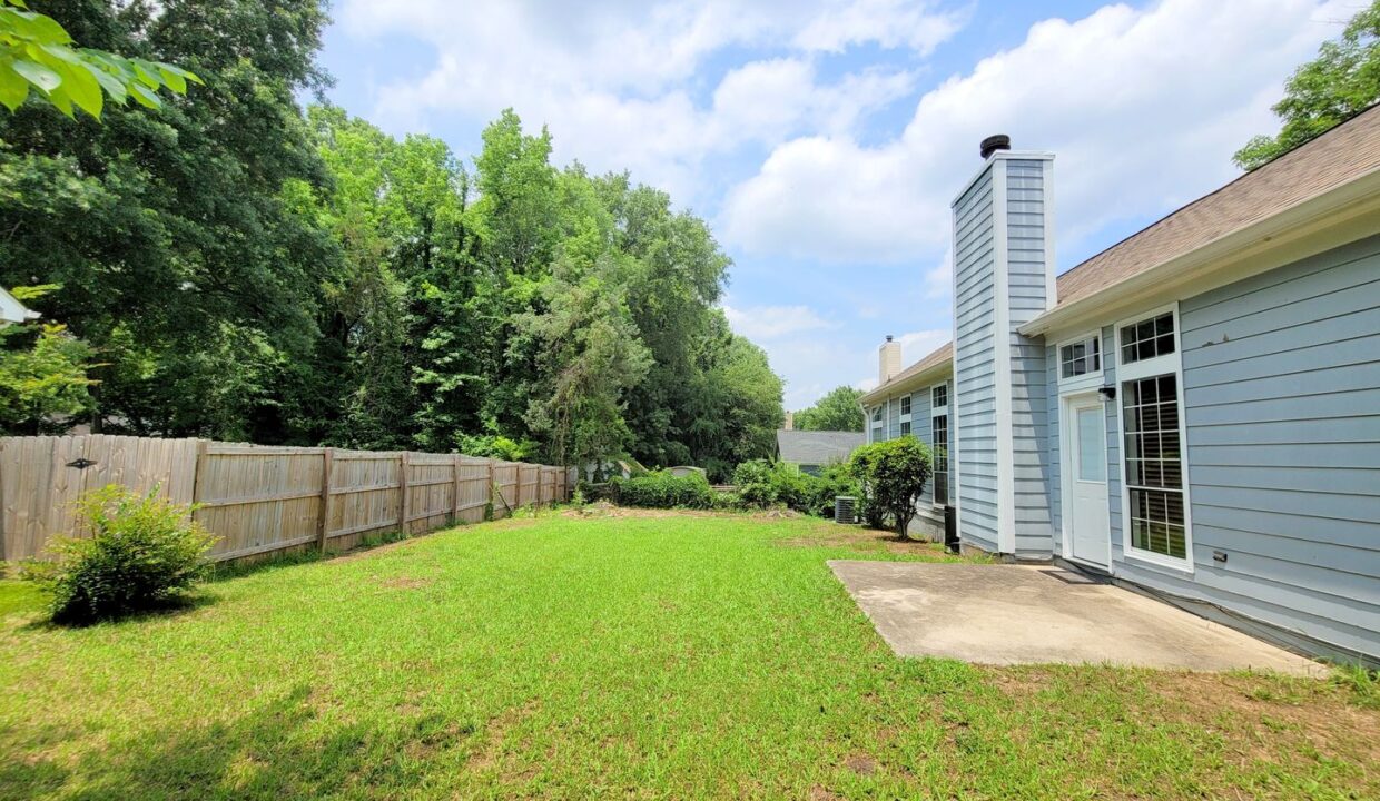 9105-Oren-Thompson-Rd-Charlotte-NC-28213-7