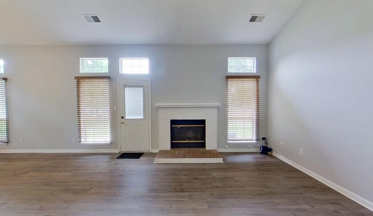 9105-Oren-Thompson-Rd-Charlotte-NC-28213-8