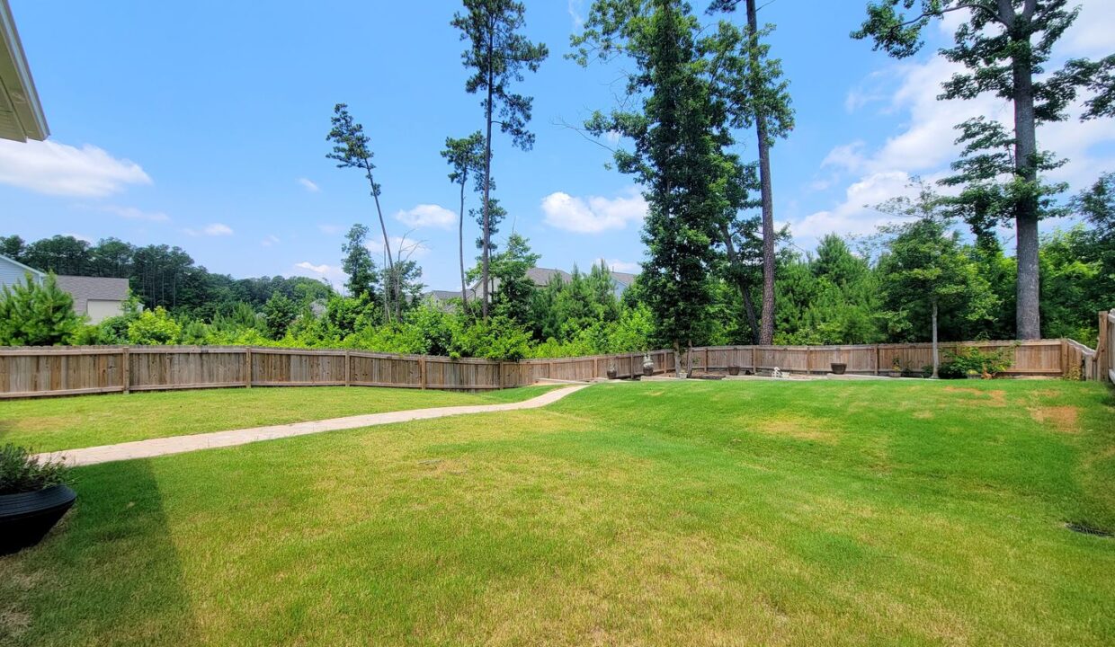 940-Green-Gable-Dr-Zebulon-NC-27597-13