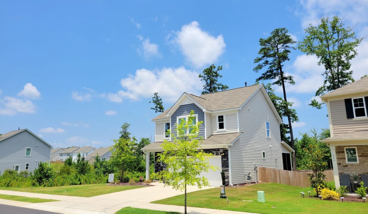 940-Green-Gable-Dr-Zebulon-NC-27597-9