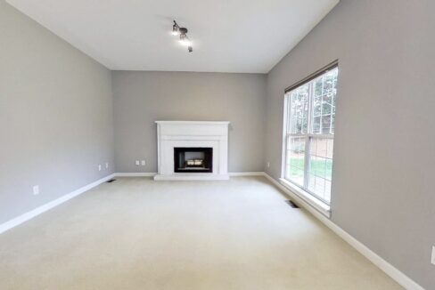 10516-Rougemont-Ln-Charlotte-NC-28277-13