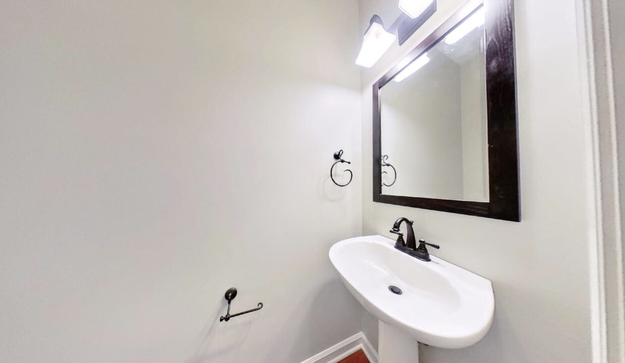 10516-Rougemont-Ln-Charlotte-NC-28277-26
