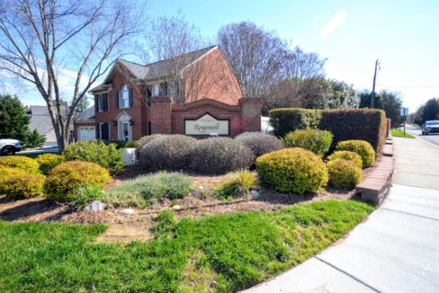 10516-Rougemont-Ln-Charlotte-NC-28277-5