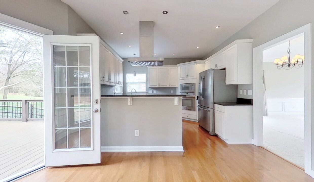 10516-Rougemont-Ln-Charlotte-NC-28277-8