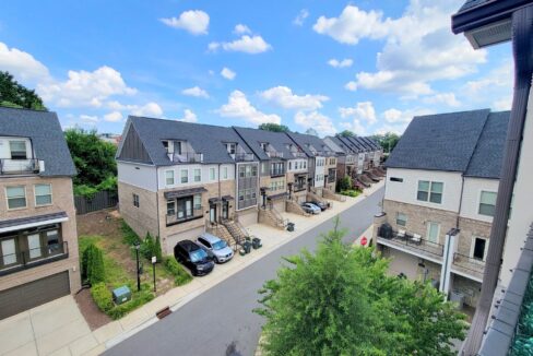 15041-New-Amsterdam-Ln-Charlotte-NC-28204-34