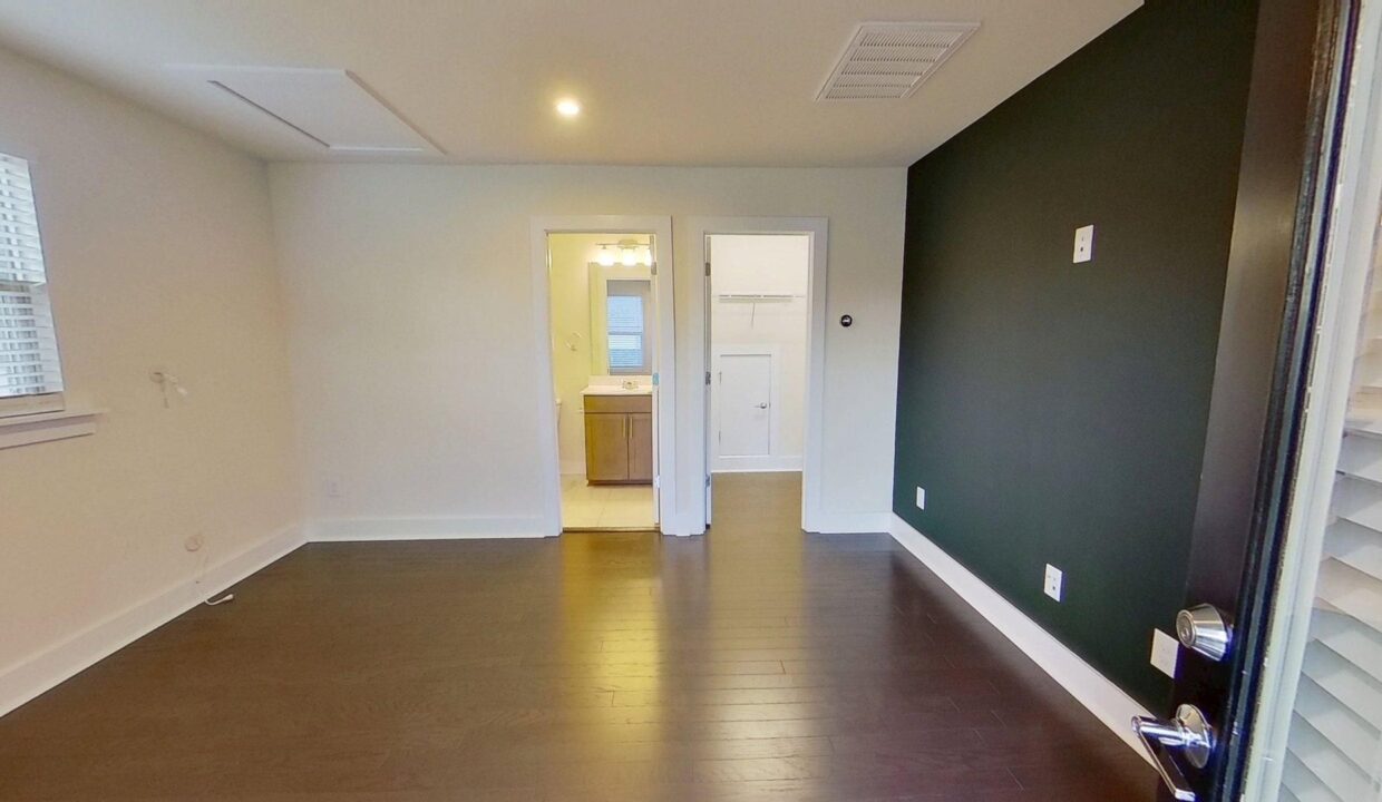 15041-New-Amsterdam-Ln-Charlotte-NC-28204-40