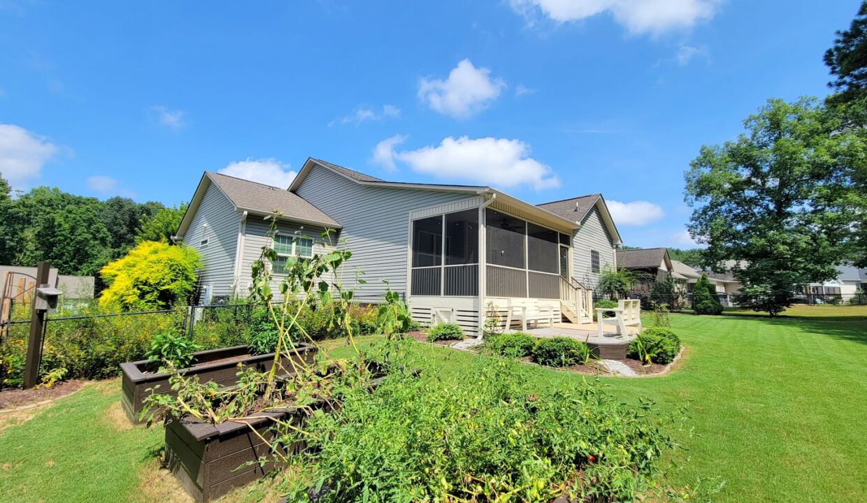 153-Brindley-Cir-Clayton-NC-27520-10