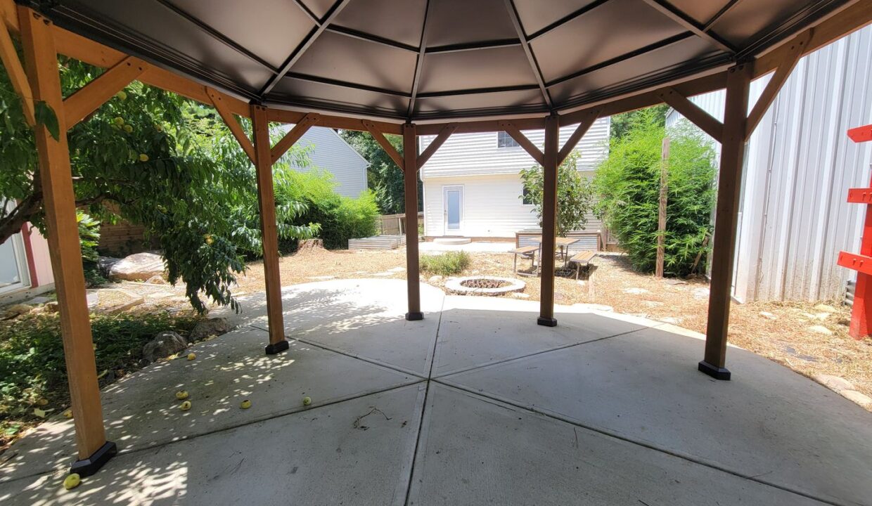 2305-Hoot-Owl-Ct-Raleigh-NC-27603-9