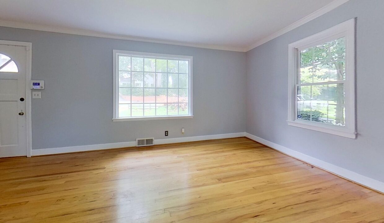 2426-Queen-St-Winston-Salem-NC-27103-10