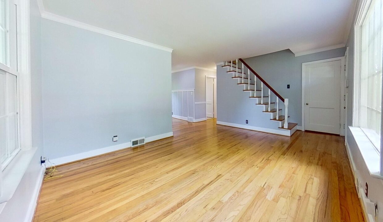 2426-Queen-St-Winston-Salem-NC-27103-11
