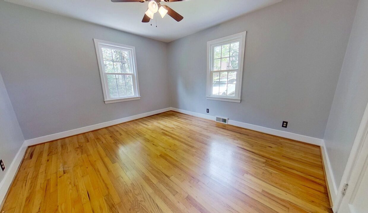 2426-Queen-St-Winston-Salem-NC-27103-15