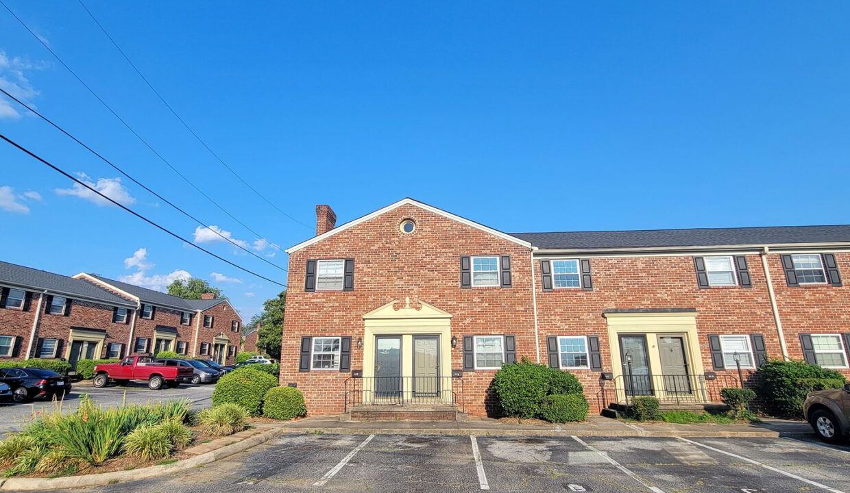 2530-E-North-St-14B-Greenville-SC-29615-15