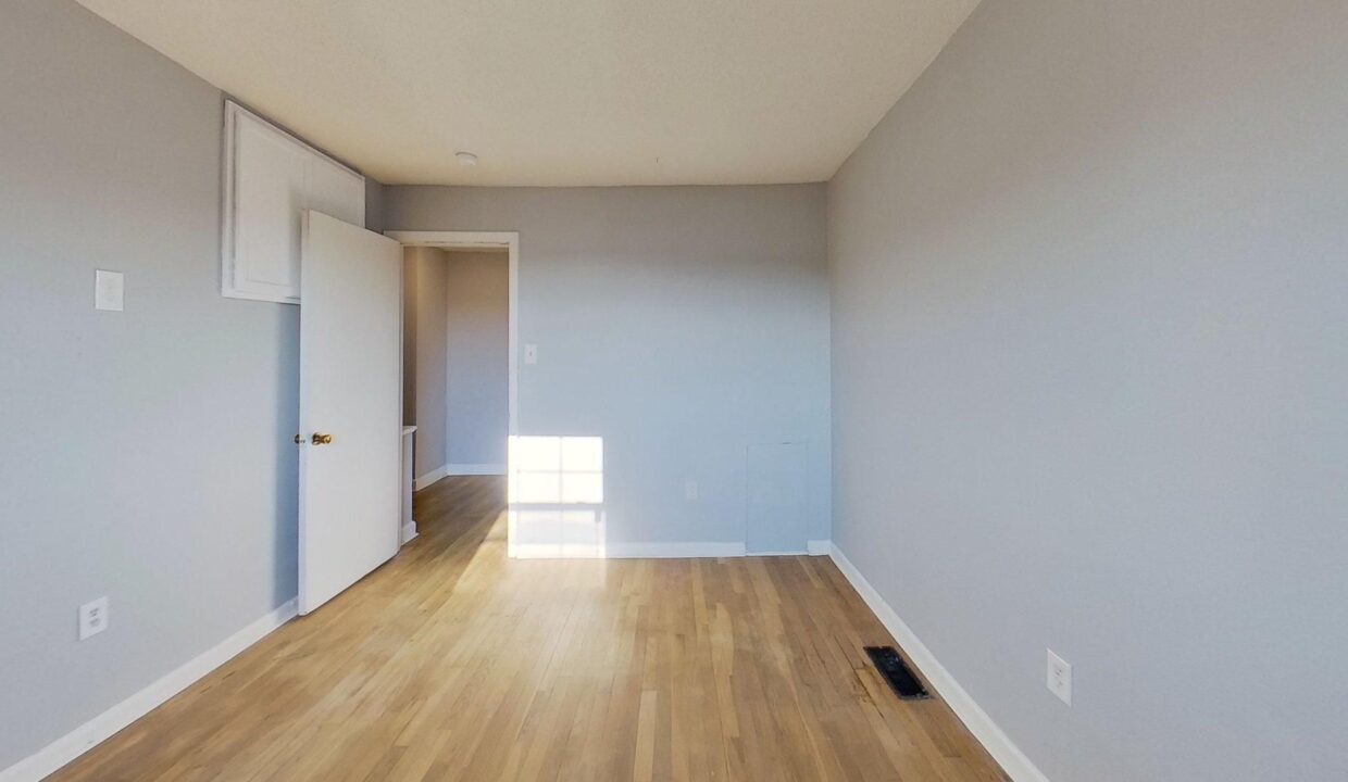 2530-E-North-St-14B-Greenville-SC-29615-18