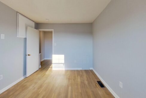2530-E-North-St-14B-Greenville-SC-29615-18