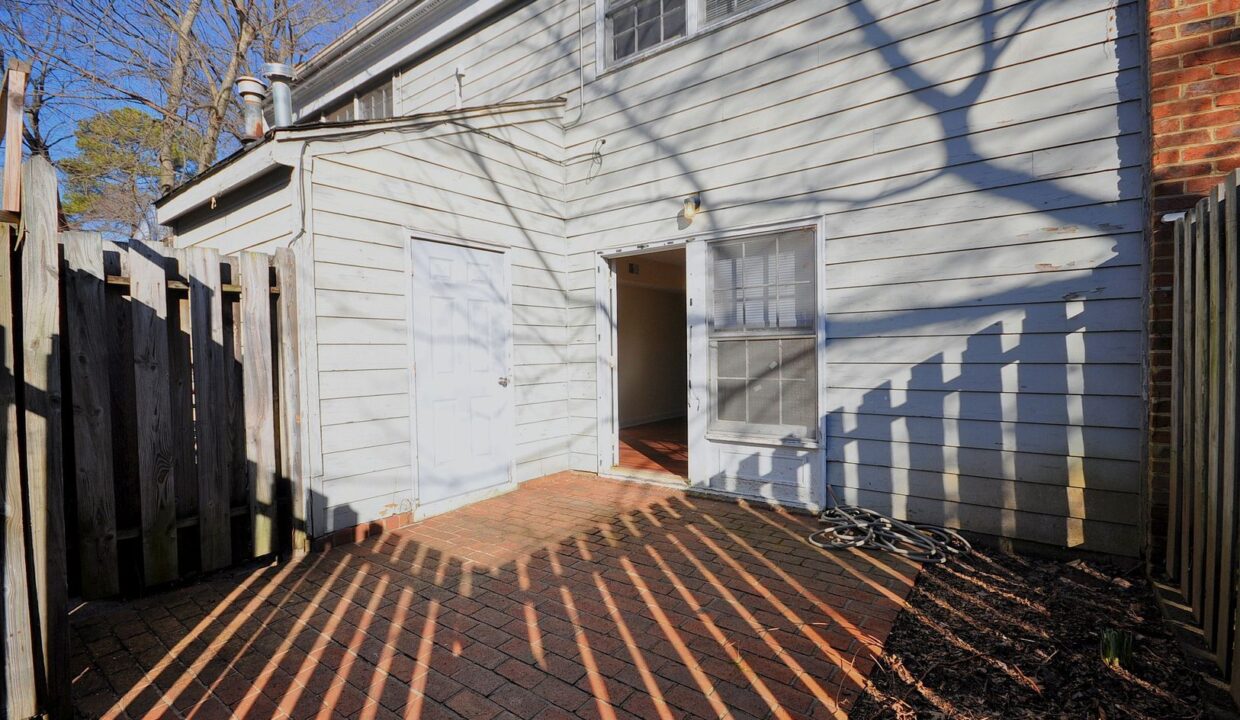 2841-Tully-Square-F-Winston-Salem-NC-27106-28
