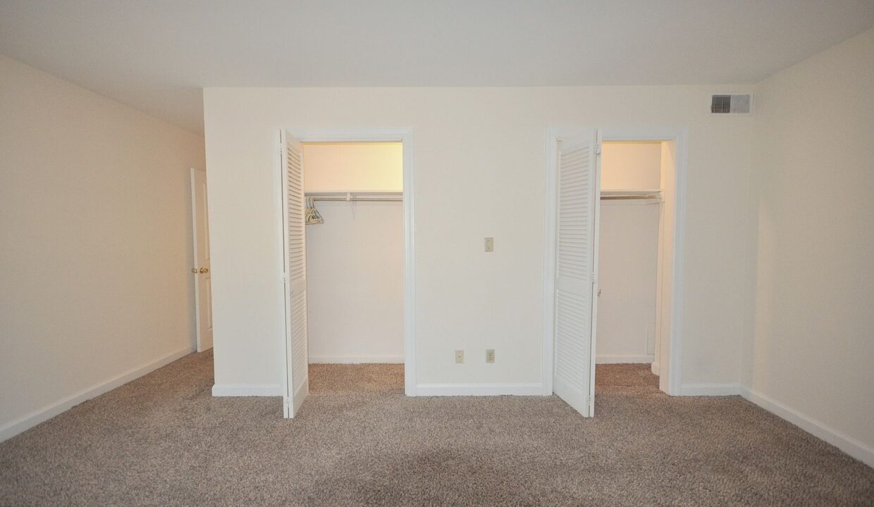 2841-Tully-Square-F-Winston-Salem-NC-27106-36