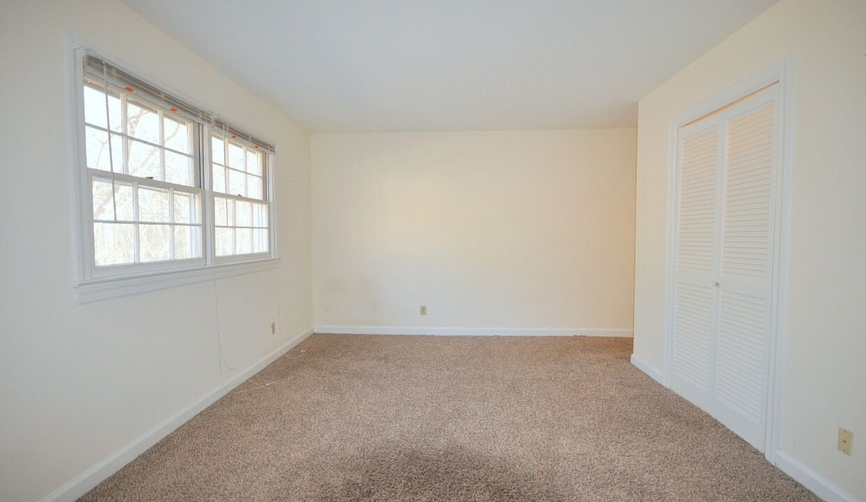 2841-Tully-Square-F-Winston-Salem-NC-27106-44