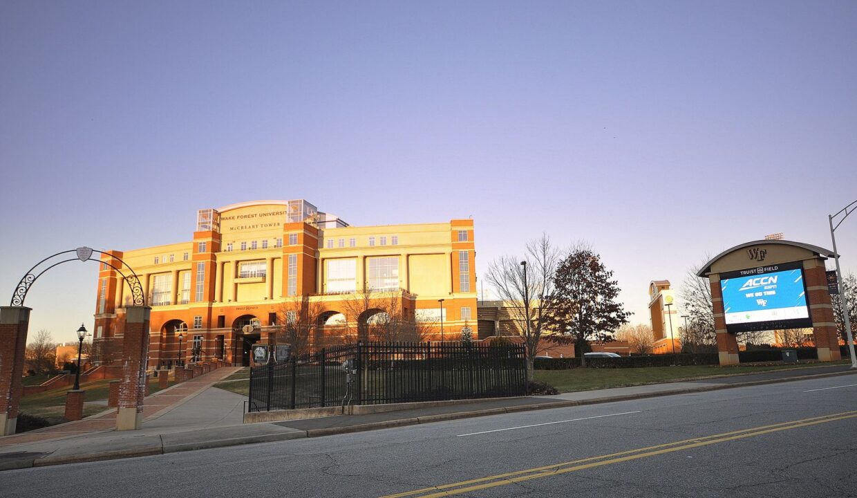 2841-Tully-Square-F-Winston-Salem-NC-27106-45