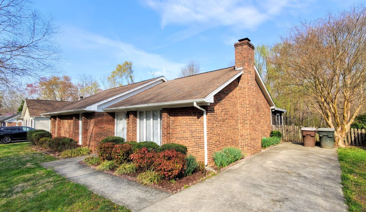 3004-Bardwell-Rd-Greensboro-NC-27410-18