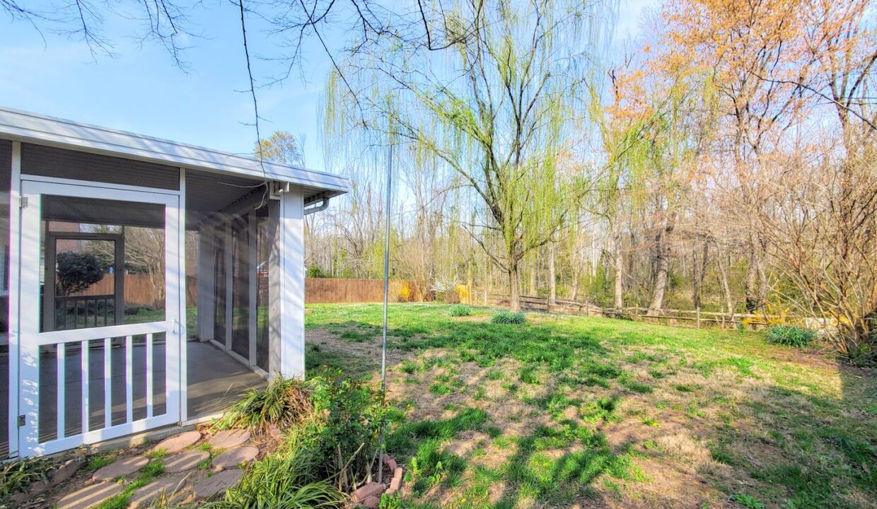3004-Bardwell-Rd-Greensboro-NC-27410-23