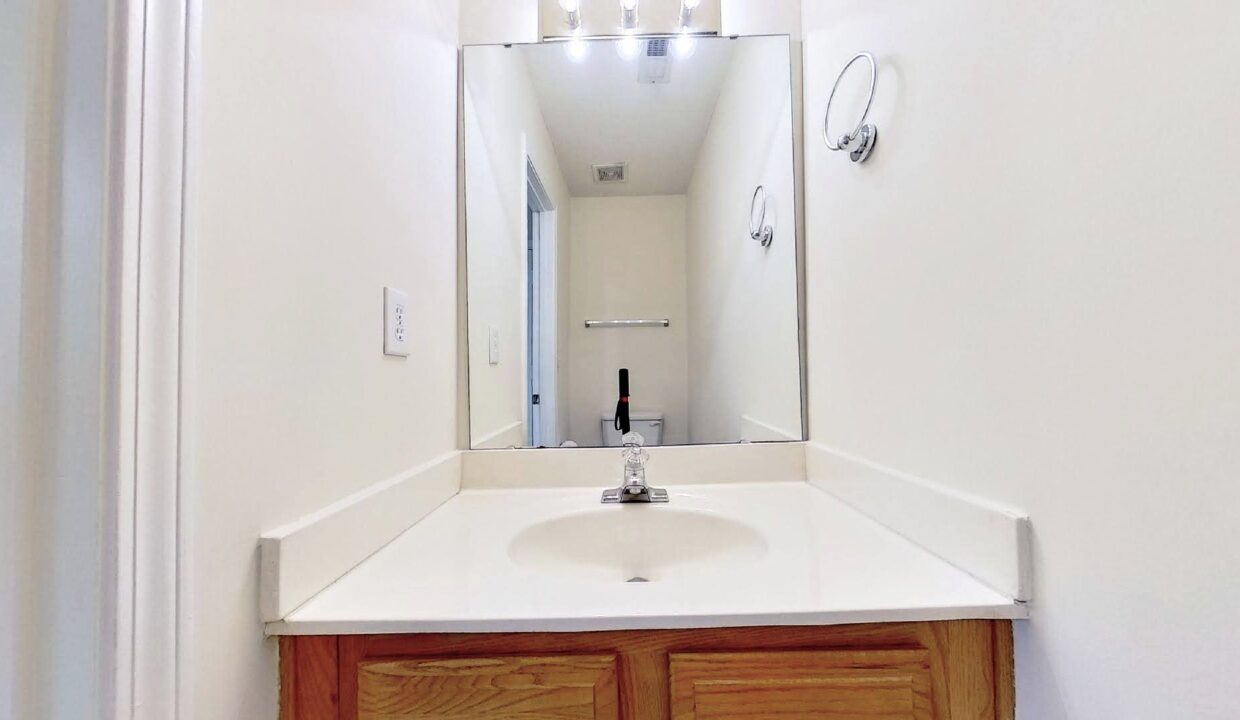 3017-Summercroft-Ln-Charlotte-NC-28269-11