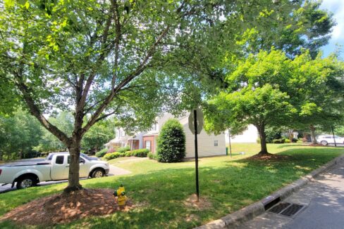 3017-Summercroft-Ln-Charlotte-NC-28269-20