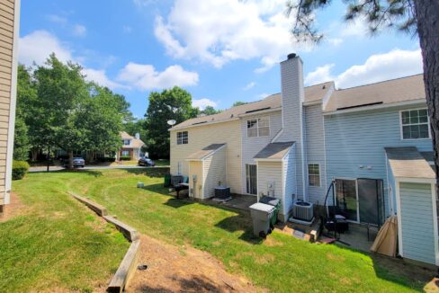 3017-Summercroft-Ln-Charlotte-NC-28269-22