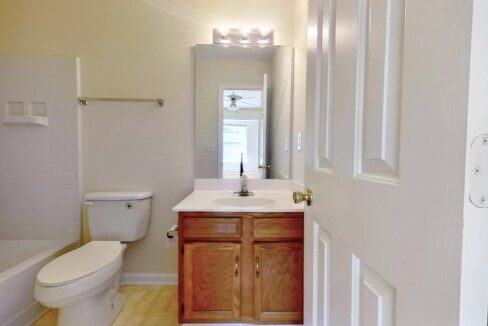3017-Summercroft-Ln-Charlotte-NC-28269-23