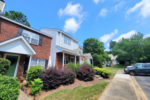 3017-Summercroft-Ln-Charlotte-NC-28269-25