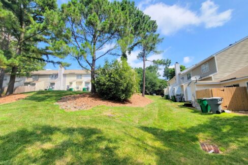3017-Summercroft-Ln-Charlotte-NC-28269-3