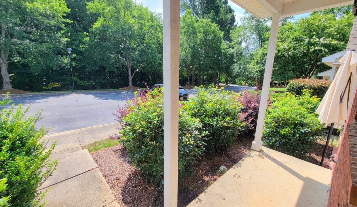 3017-Summercroft-Ln-Charlotte-NC-28269-5