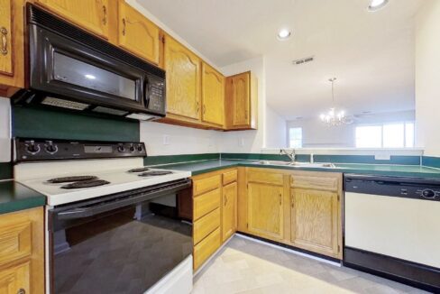 3017-Summercroft-Ln-Charlotte-NC-28269-7
