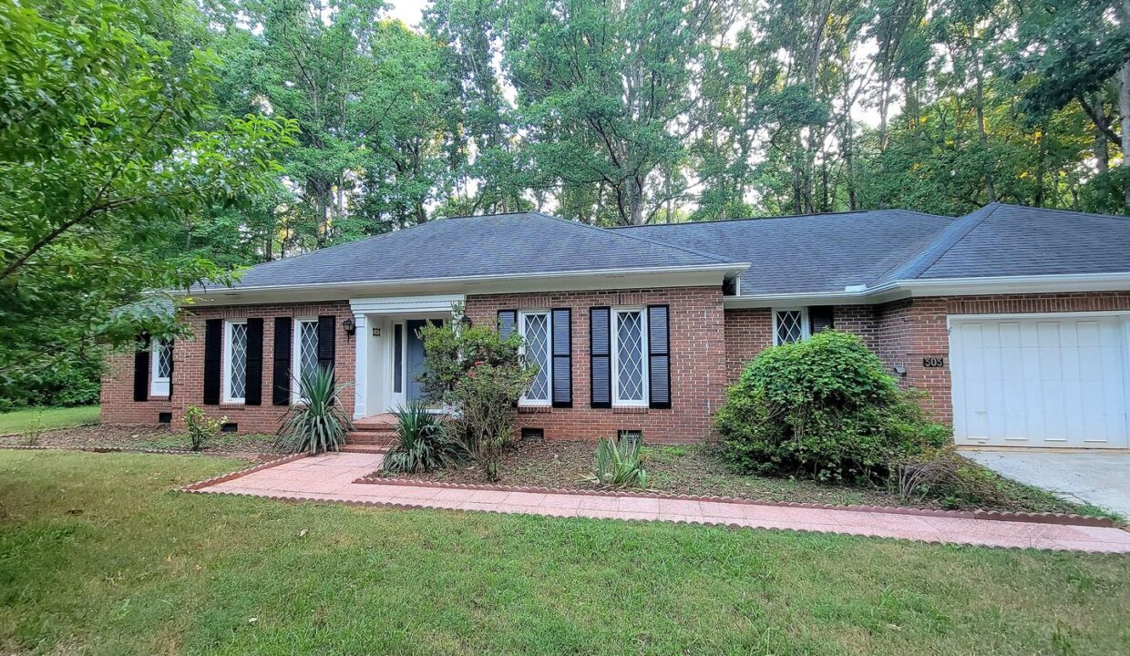303-Driftwood-Dr-Piedmont-SC-29673-36