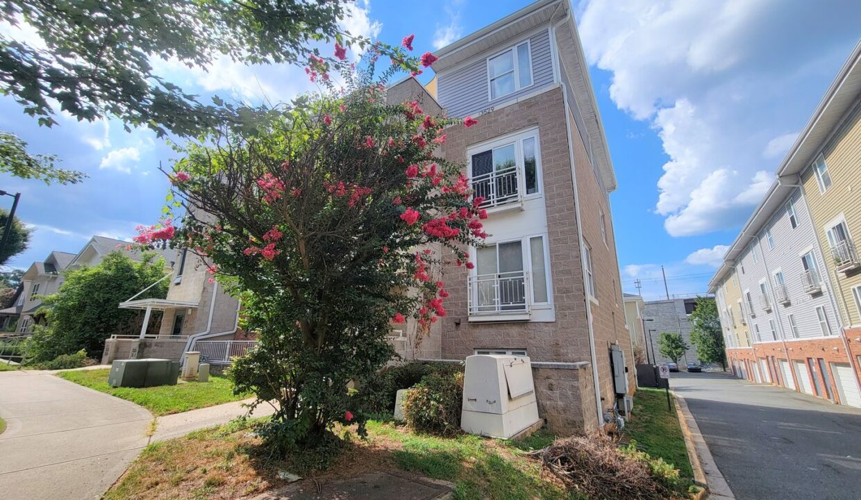 3545-Warp-St-Charlotte-NC-28205-15