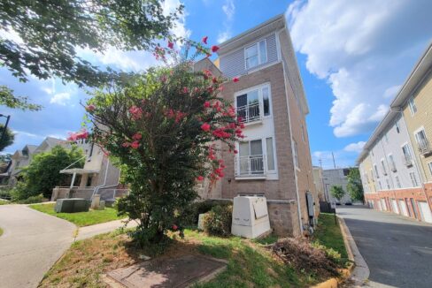 3545-Warp-St-Charlotte-NC-28205-15