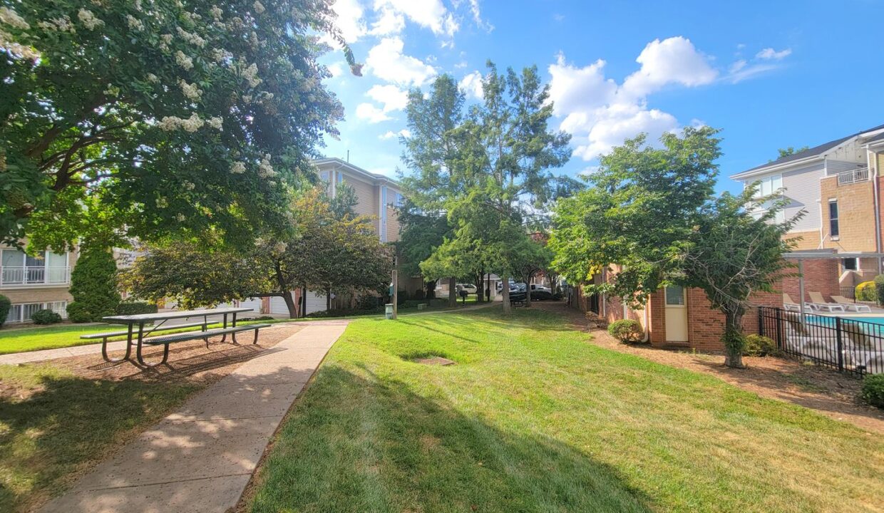 3545-Warp-St-Charlotte-NC-28205-30