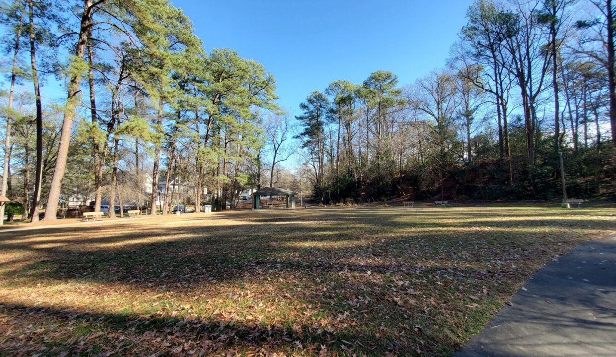 407-Gardner-St-Raleigh-NC-27607-34