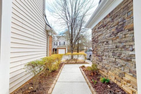 4248-Camden-Woods-Ct-Raleigh-NC-27612-10