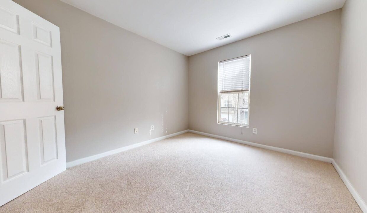 4248-Camden-Woods-Ct-Raleigh-NC-27612-16