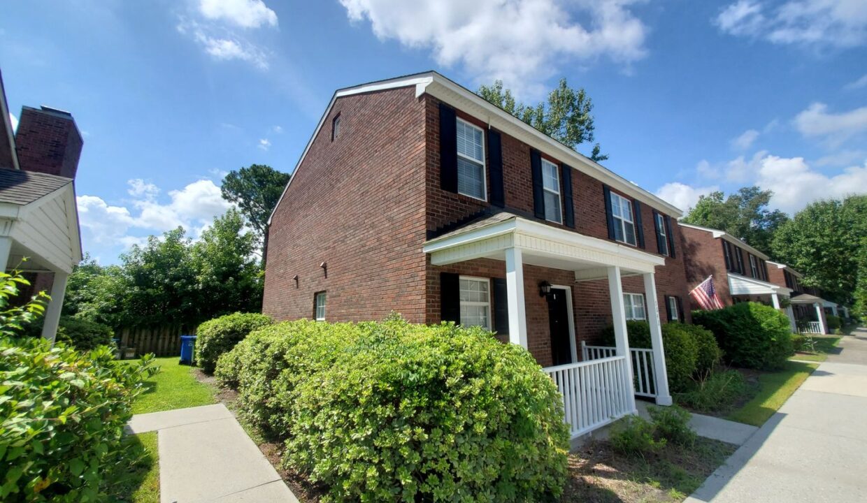 5042-Lamppost-Circle-Wilmington-NC-28403-10