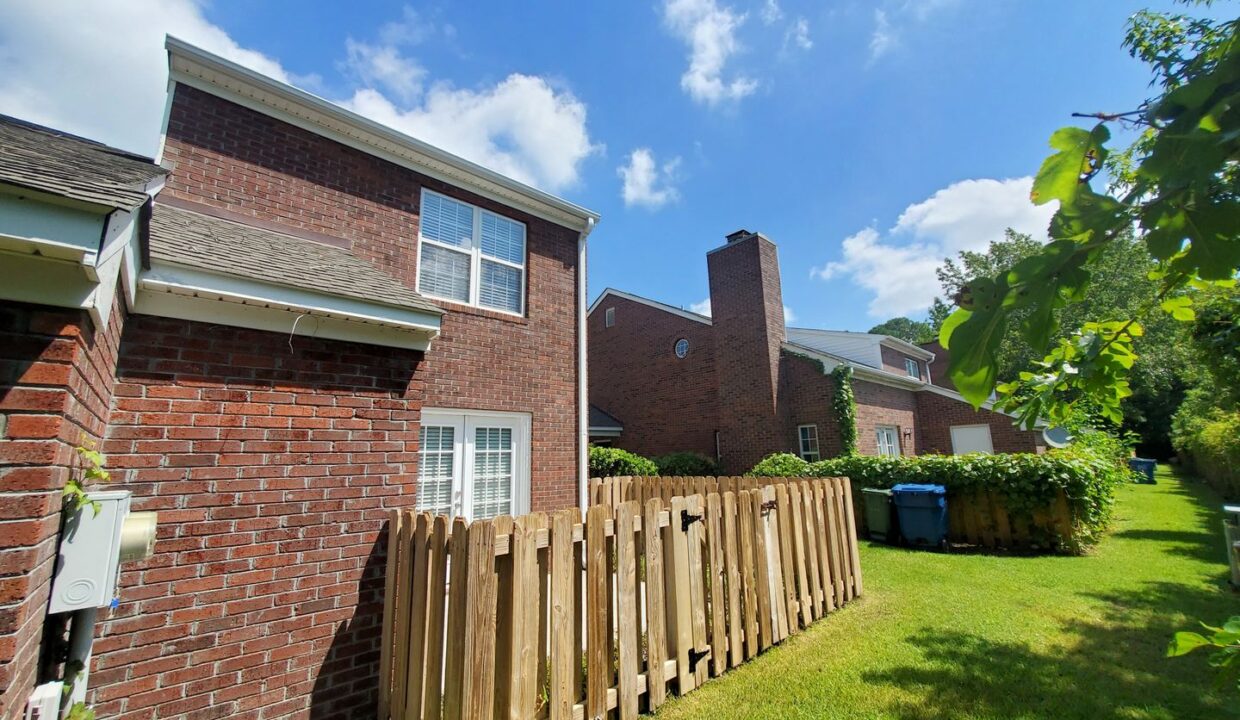 5042-Lamppost-Circle-Wilmington-NC-28403-20