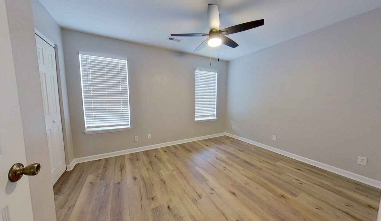 5042-Lamppost-Circle-Wilmington-NC-28403-23