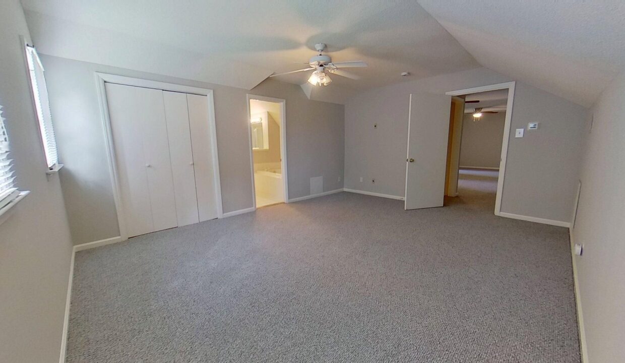 5307-Pondfield-Dr-Greensboro-NC-27410-11