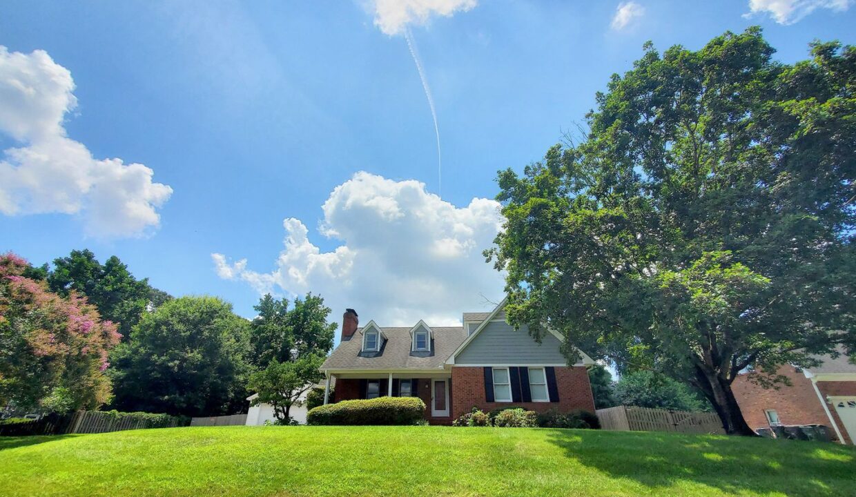 5307-Pondfield-Dr-Greensboro-NC-27410-16
