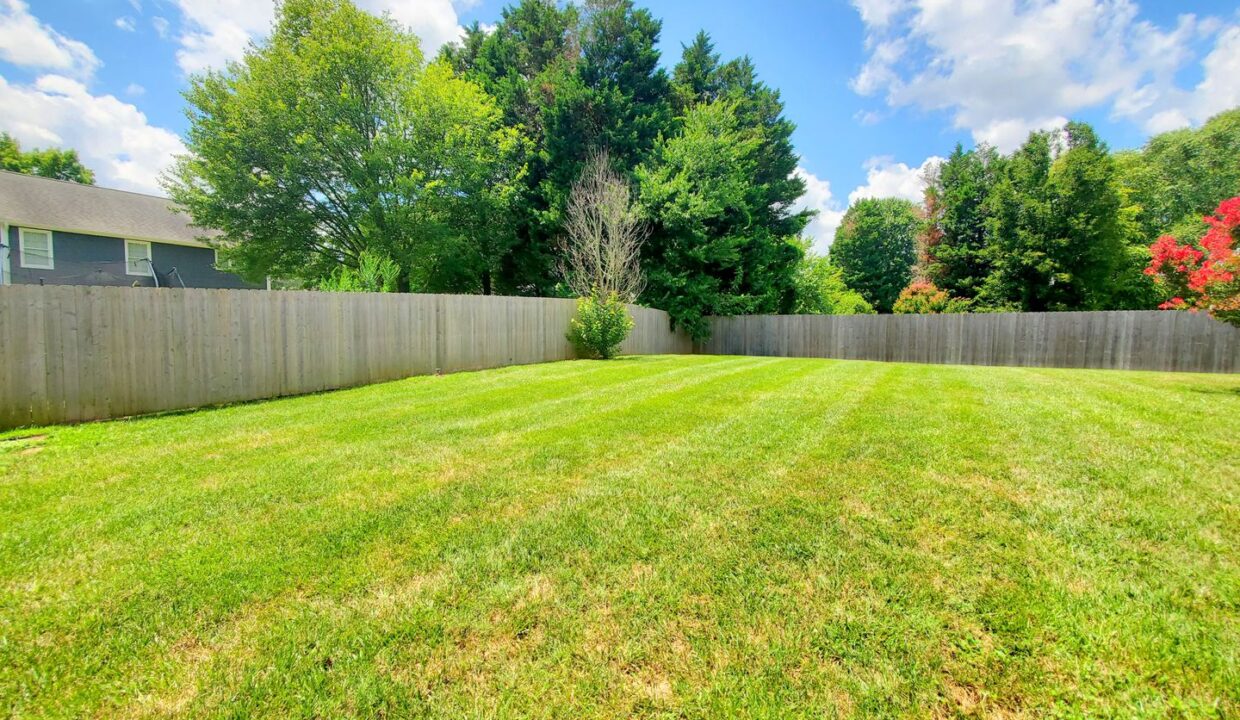5307-Pondfield-Dr-Greensboro-NC-27410-18