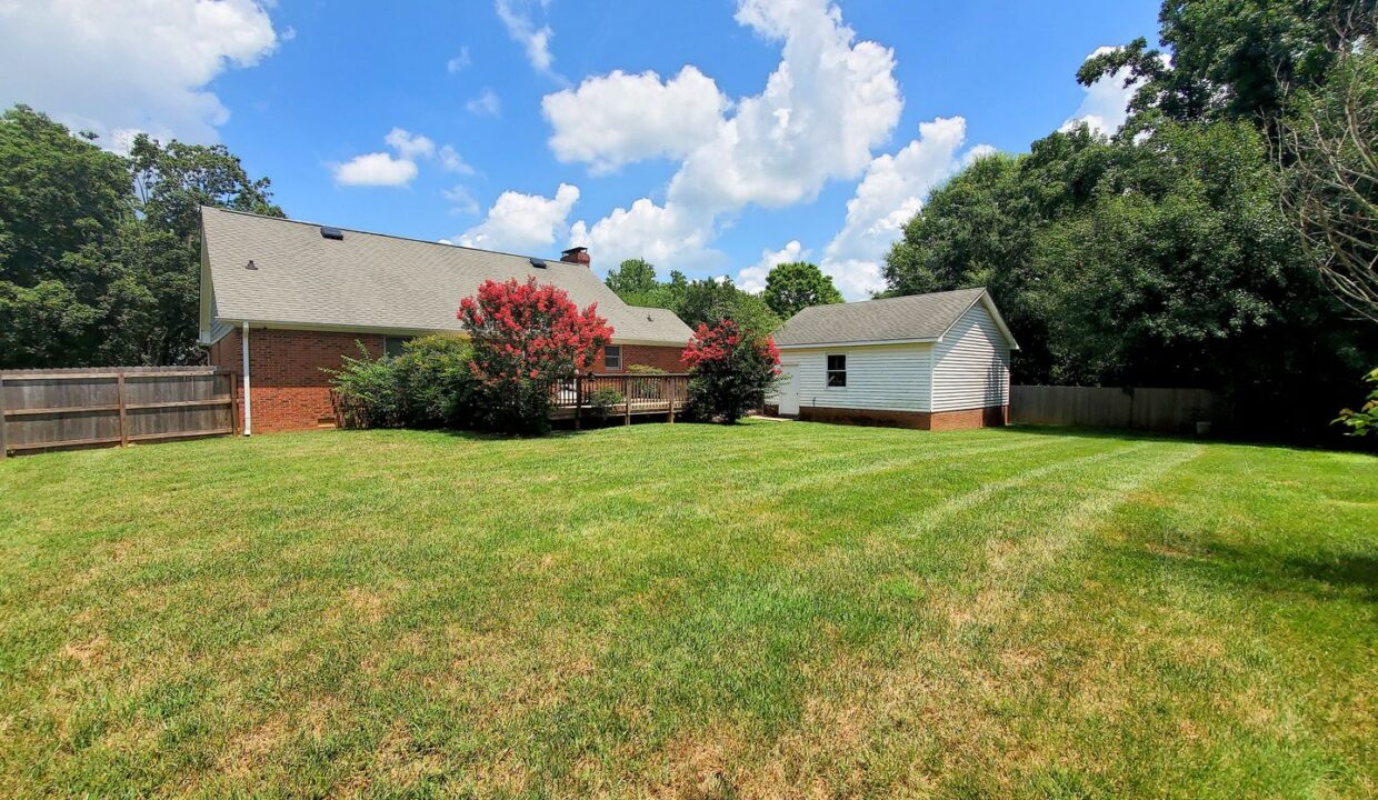 5307-Pondfield-Dr-Greensboro-NC-27410-19