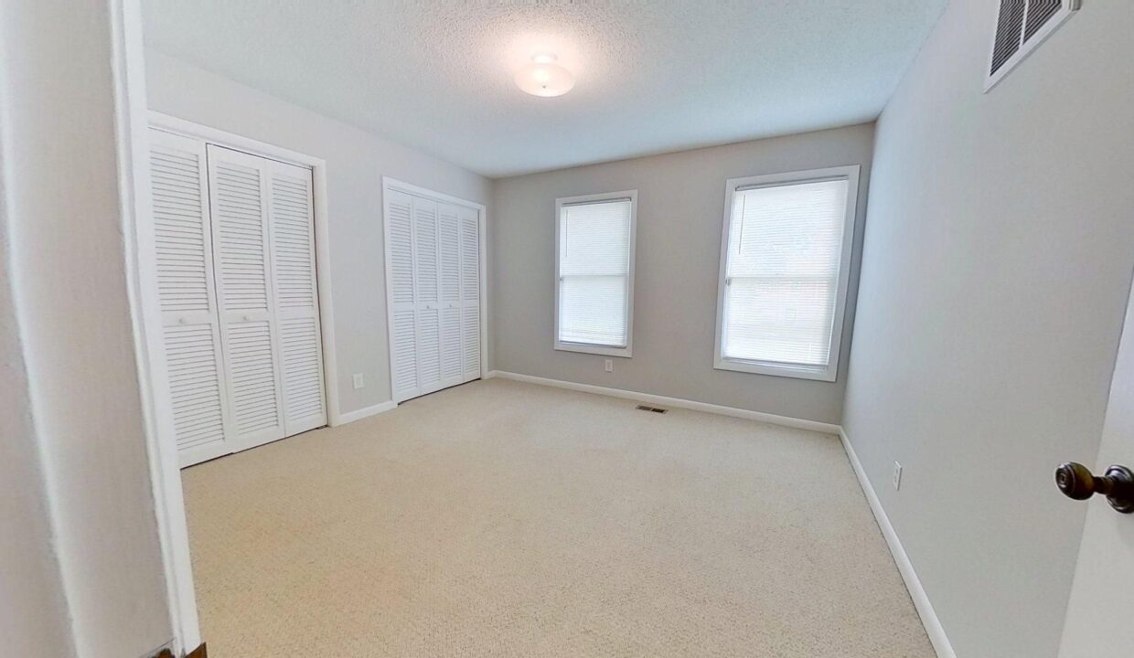 5307-Pondfield-Dr-Greensboro-NC-27410-23